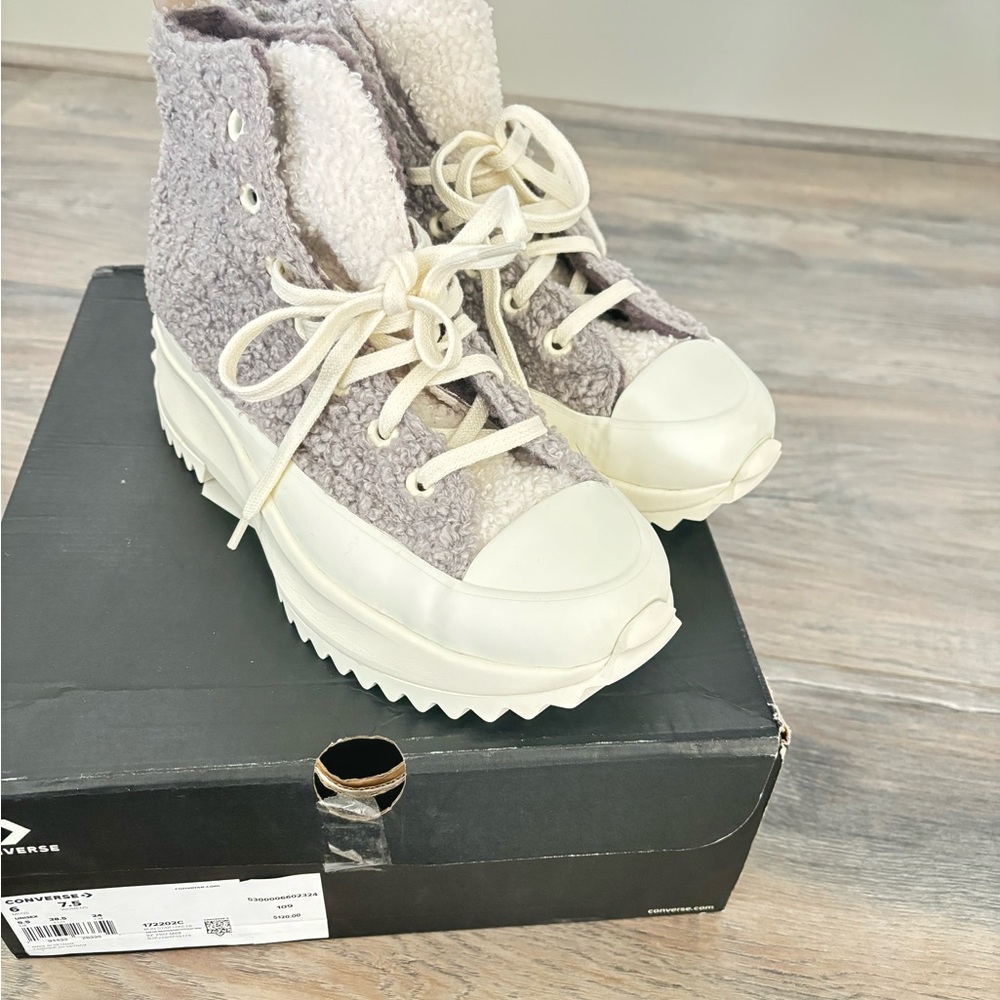 Converse Run Star Hike Sherpa High Top Sneakers Size 7.5 - Brand New with Box - Picture 3 of 7